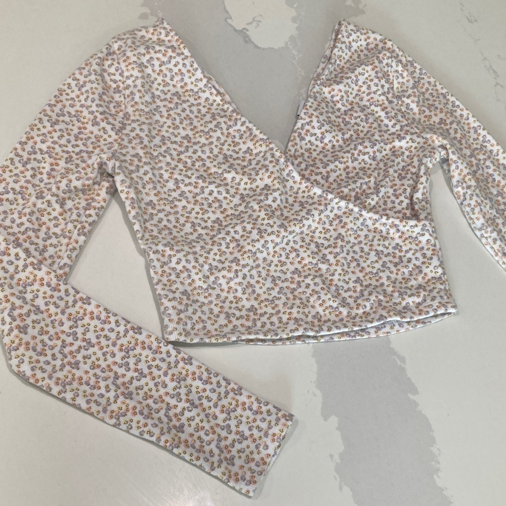 Floral Wrap-Style Long Sleeve Crop Top - White with Pink & Brown Ditsy Print